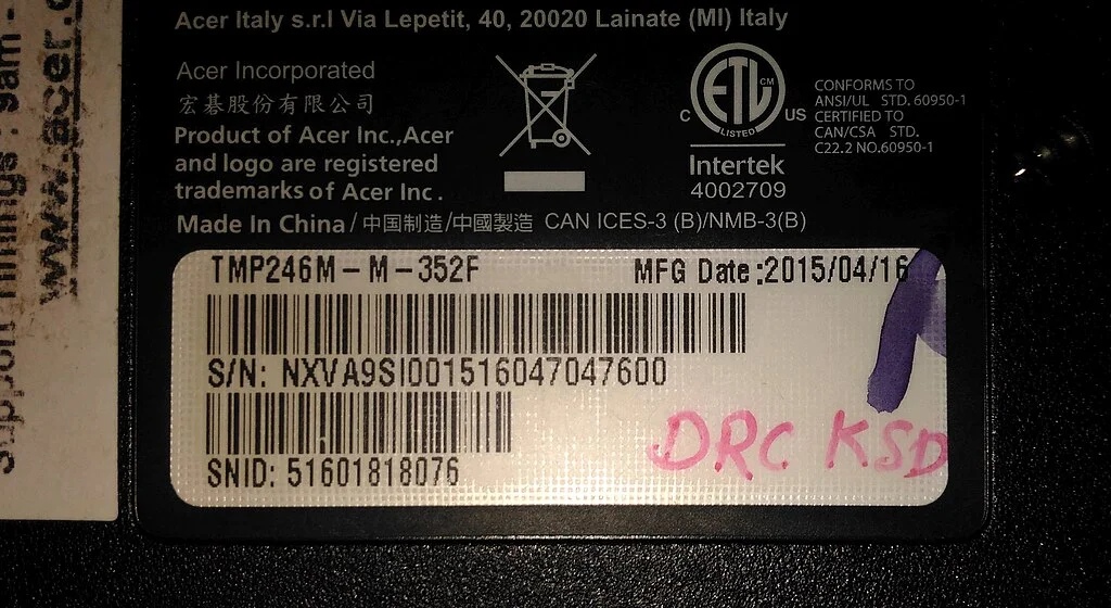 出典: Serial number barcode of an Acer TravelMate TMP246M-M-352F
